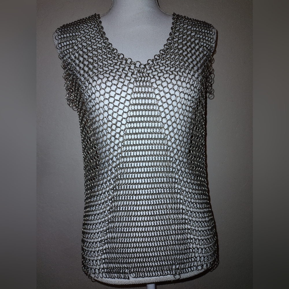 Chainmail Vest - Picture 2 of 9
